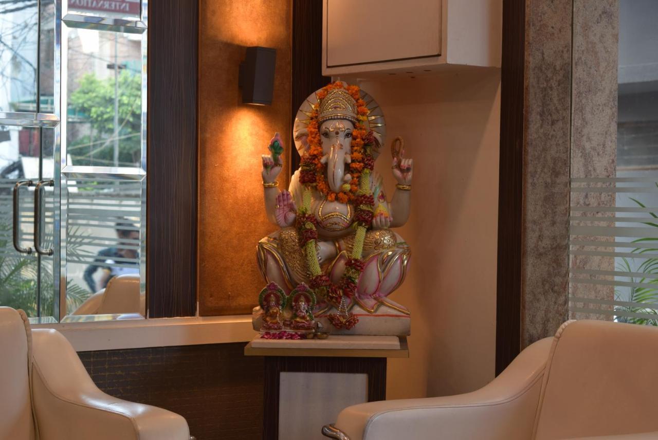 Hotel Opera New Delhi Экстерьер фото