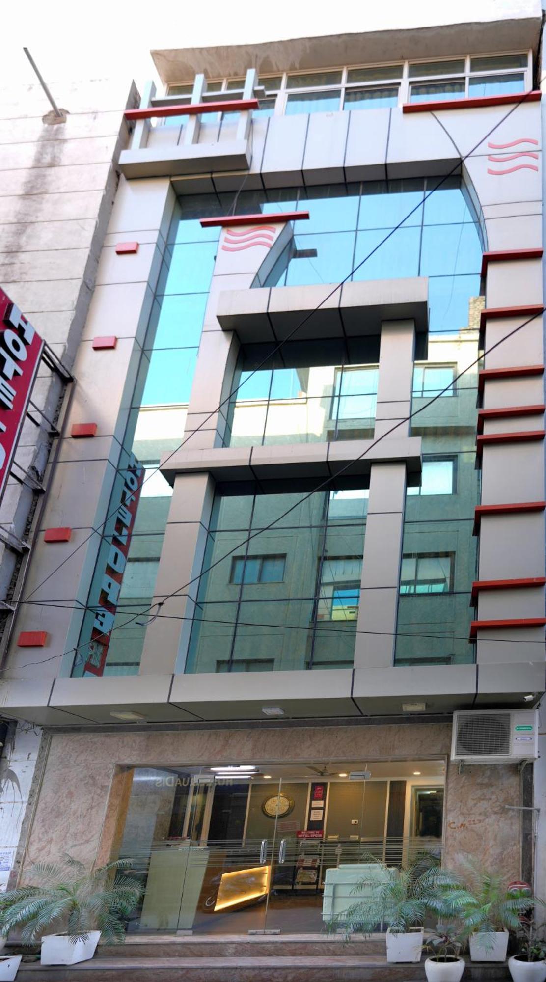 Hotel Opera New Delhi Экстерьер фото