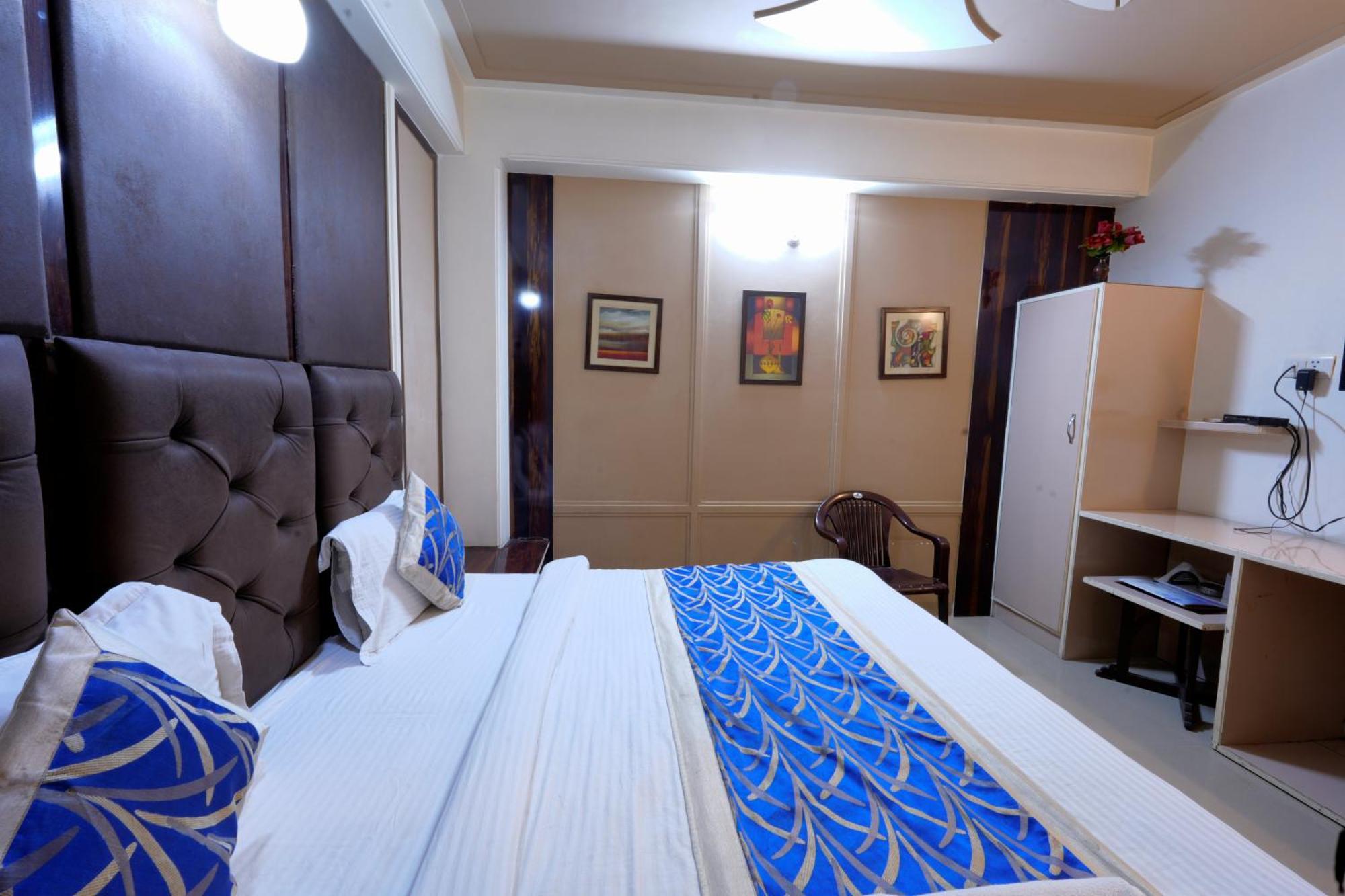 Hotel Opera New Delhi Экстерьер фото