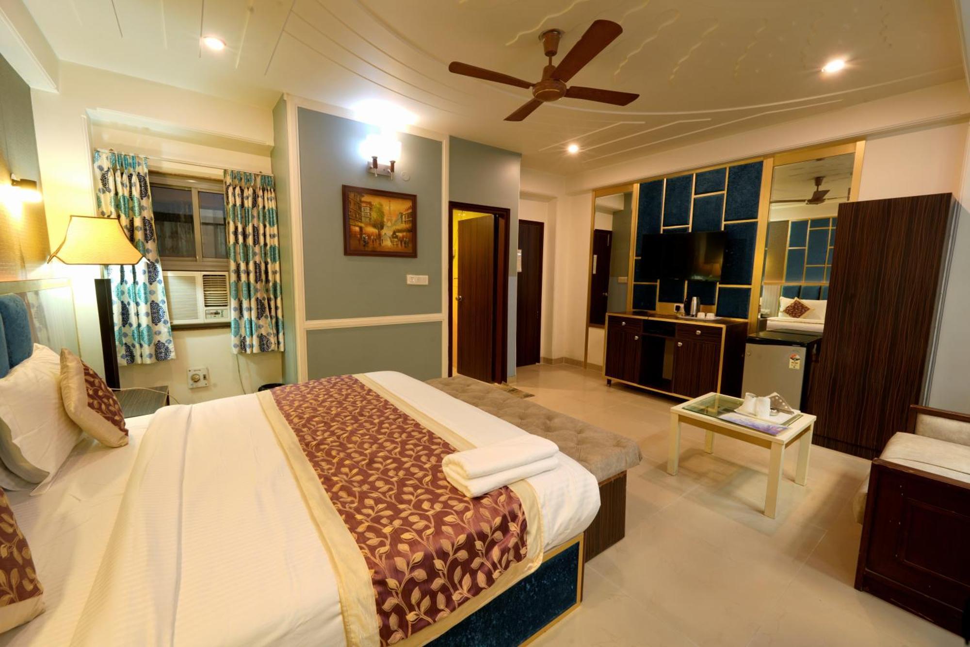 Hotel Opera New Delhi Экстерьер фото