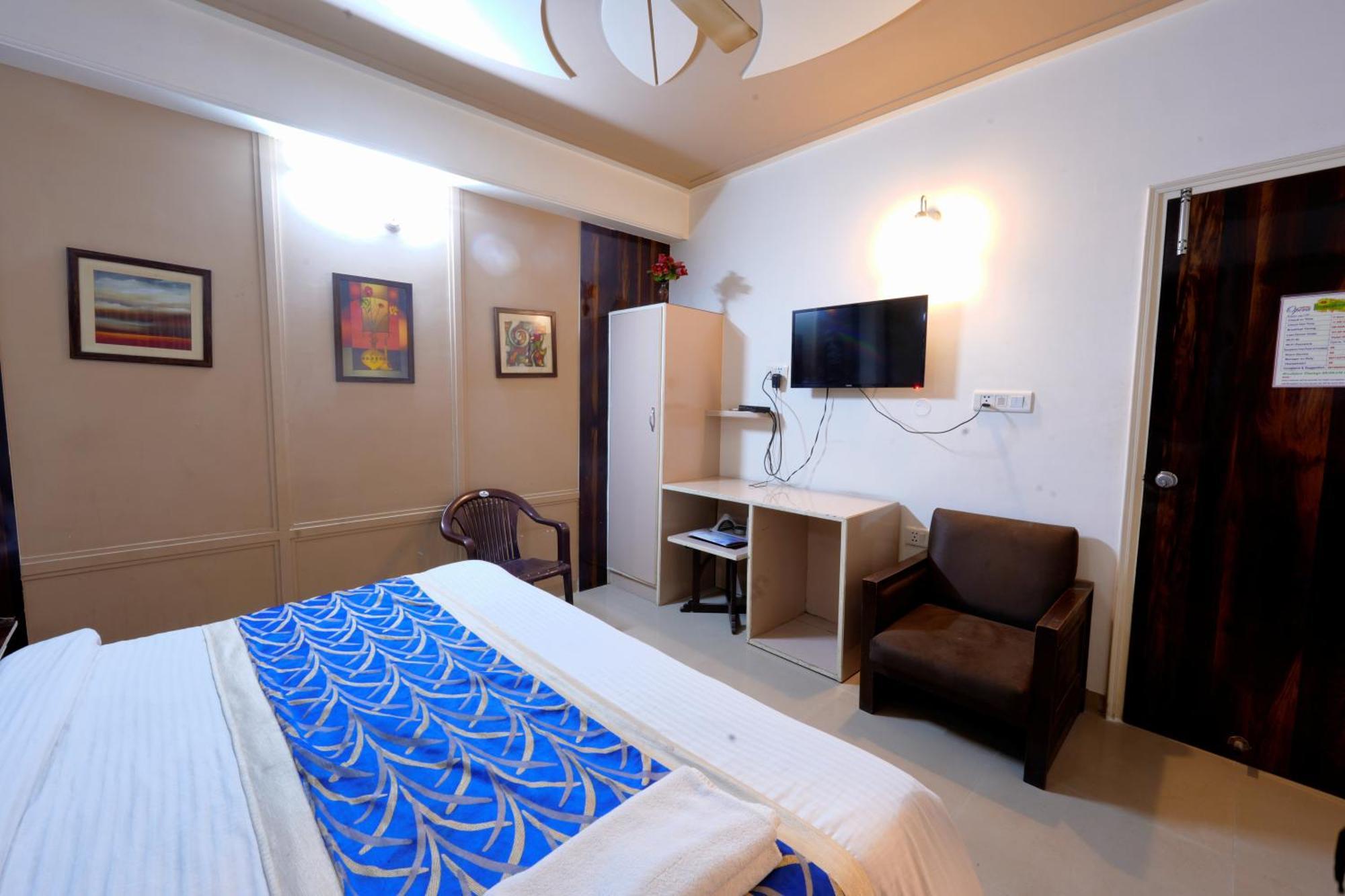 Hotel Opera New Delhi Экстерьер фото