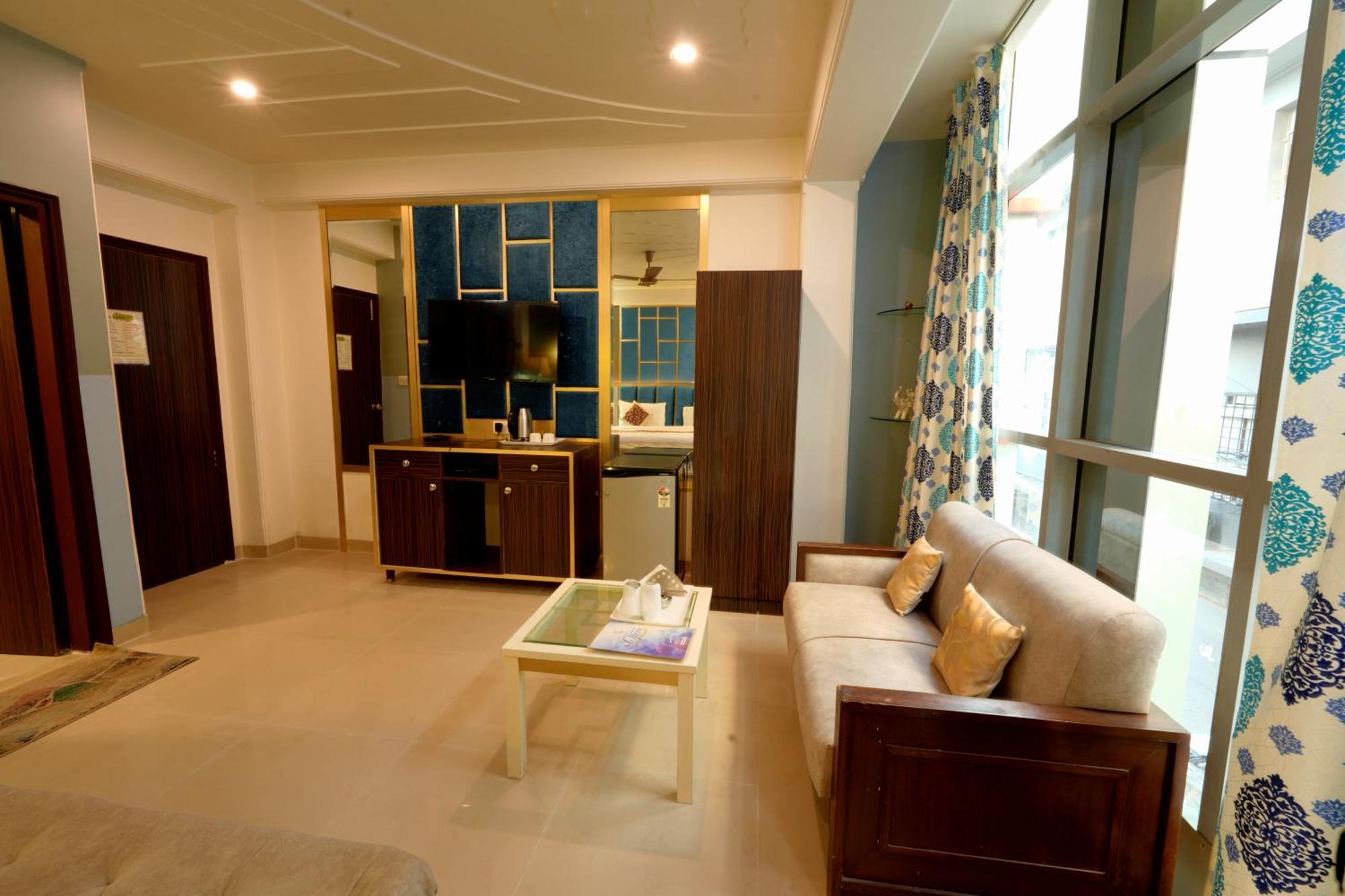 Hotel Opera New Delhi Экстерьер фото