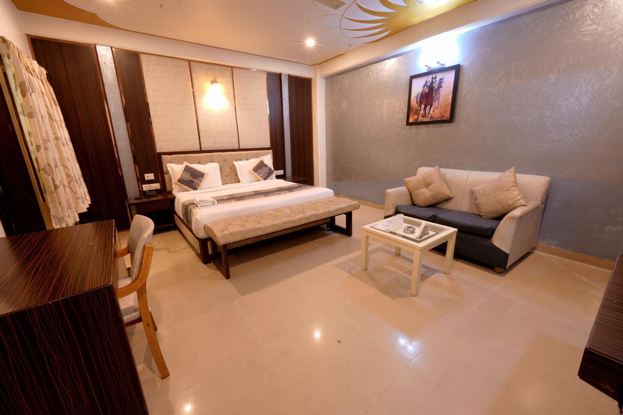 Hotel Opera New Delhi Экстерьер фото