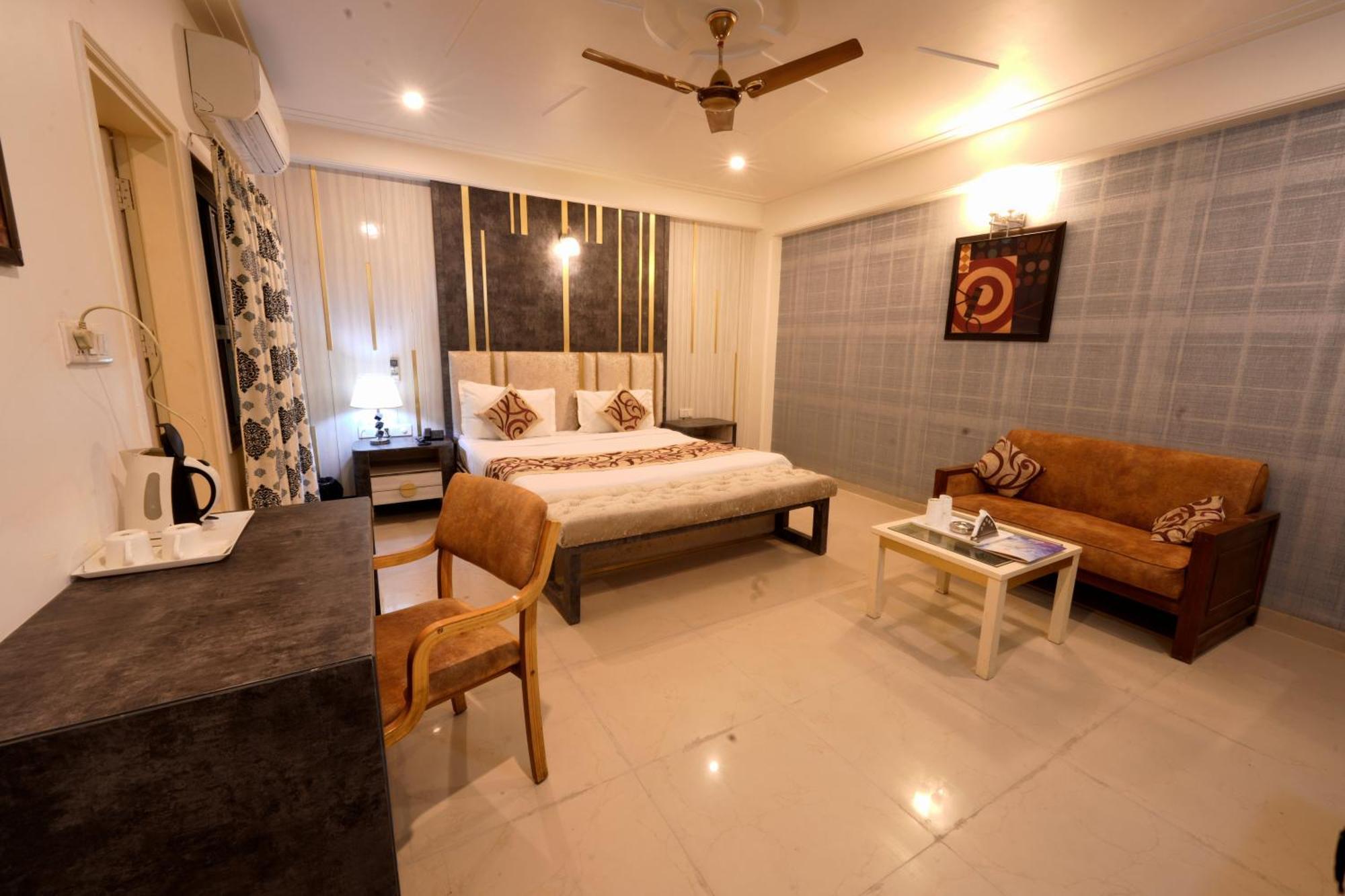 Hotel Opera New Delhi Экстерьер фото