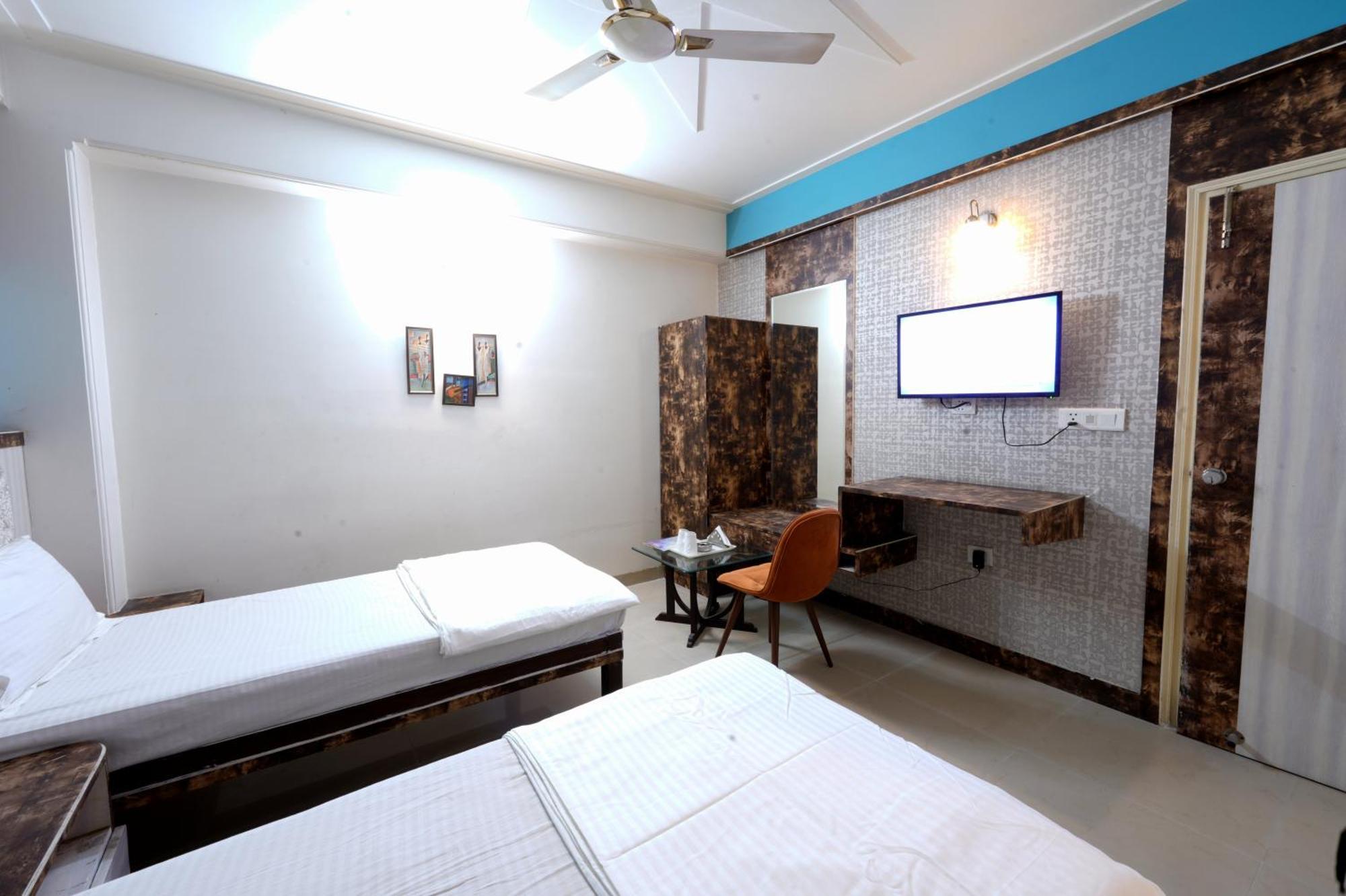 Hotel Opera New Delhi Экстерьер фото
