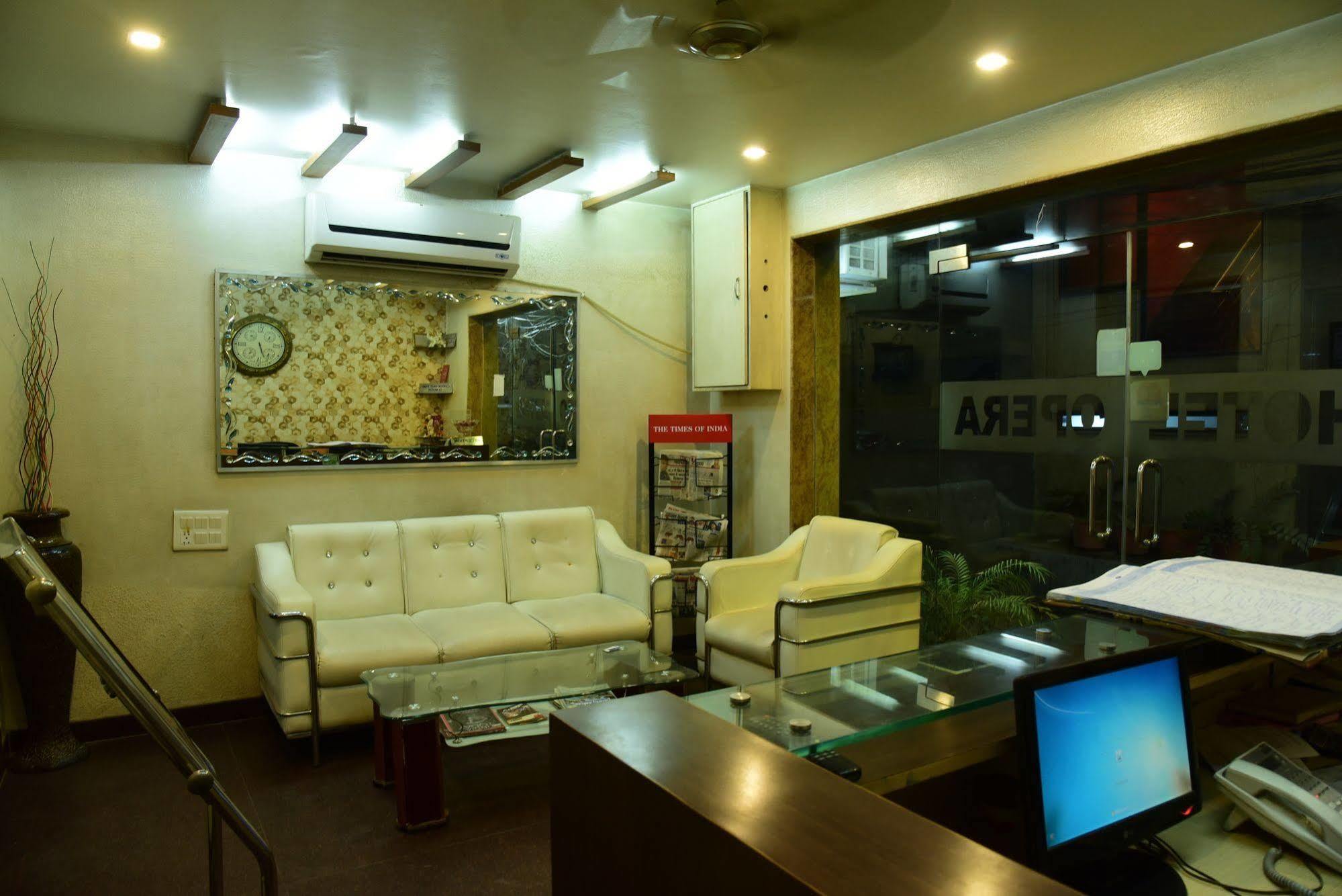 Hotel Opera New Delhi Экстерьер фото